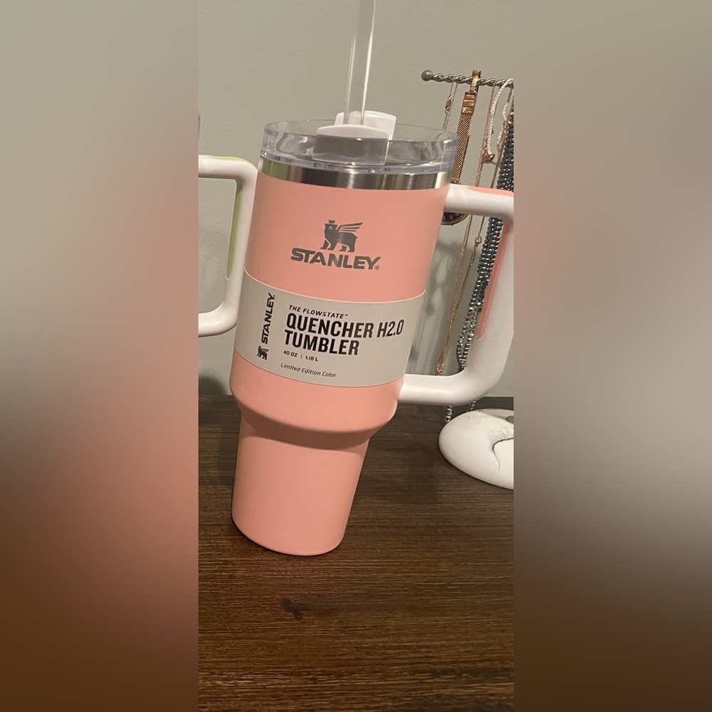 Stanley 40oz Peach Colorblock Adventure Quencher Tumbler H2.0